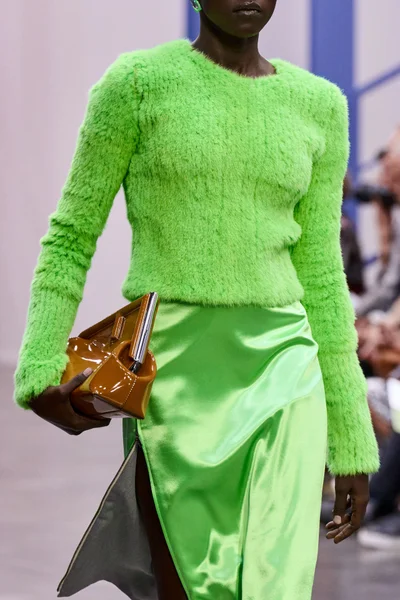 Look 79